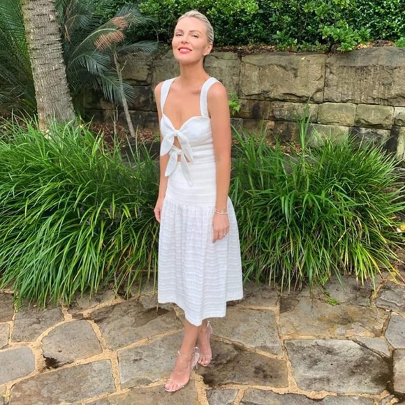 NWT Rebecca Vallance Cut Out Bow Seersucker Midi Dress Summer Resort US Size 2 - Picture 4 of 14